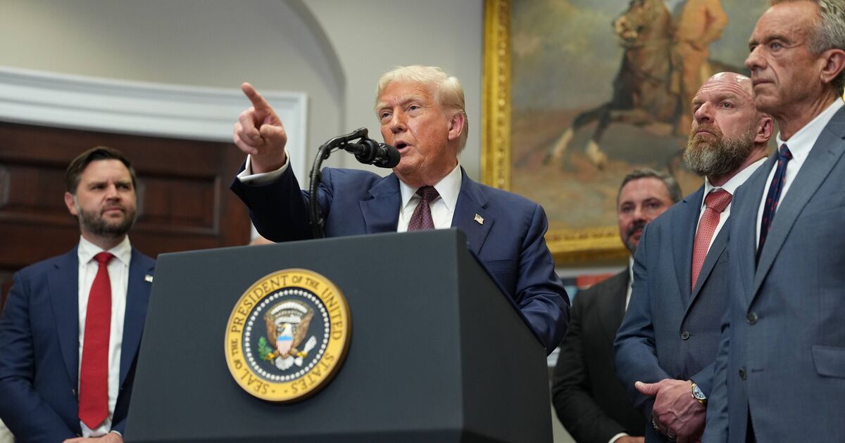 Donald Trump 'forgets' Washington Commanders name after call for change - Football - Sports