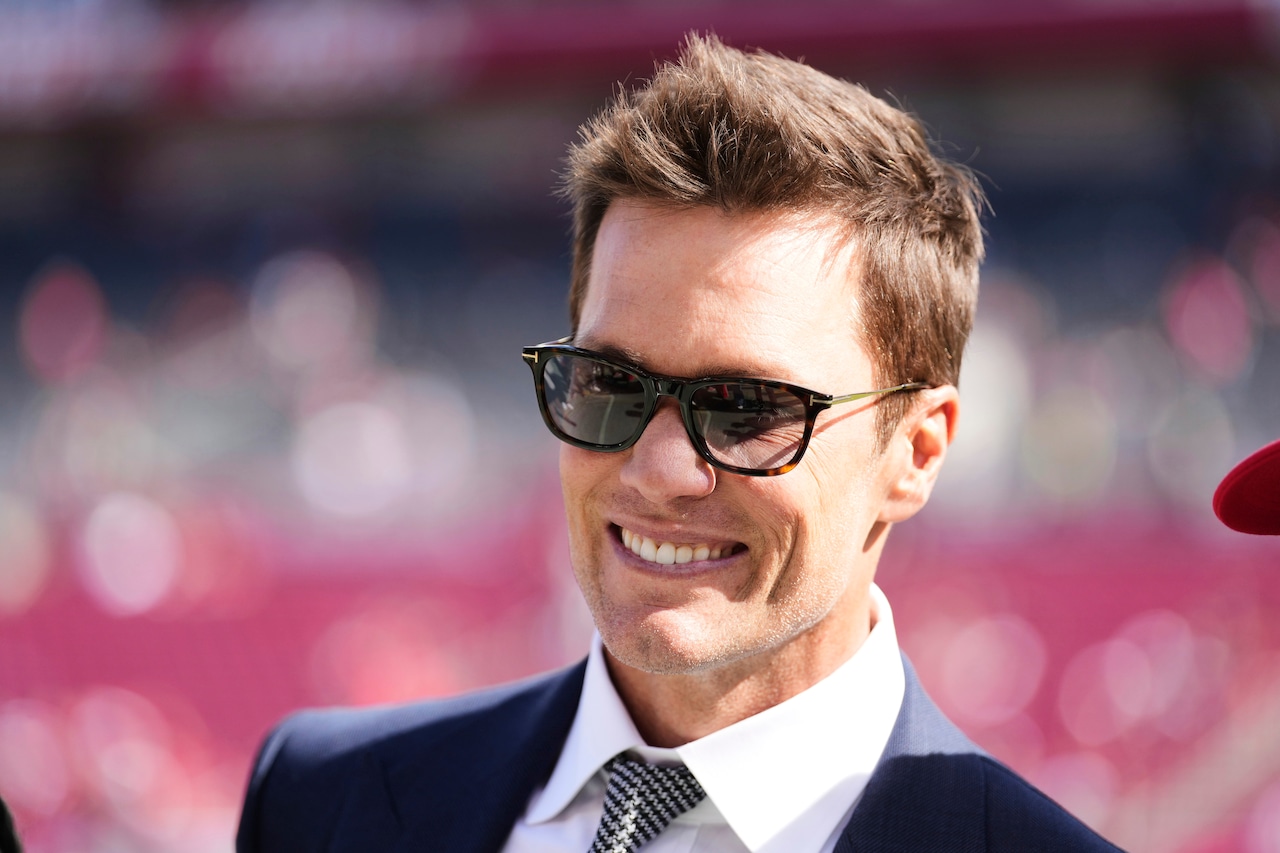 NFL relaxes rules for Tom Brady, the Fox Sports broadcaster