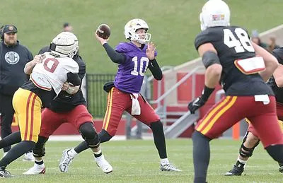 Syndication: The Des Moines Register