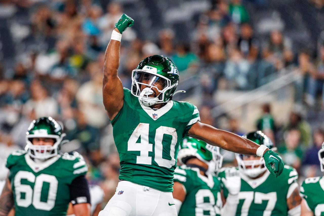 Ex-Michigan RB has new NFL home after getting cut by Jets