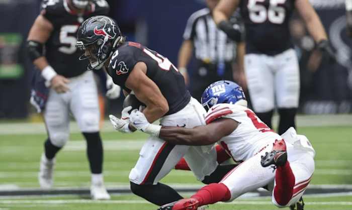 Texans sign Dalton Keene, waive Jared Wayne, work out four players