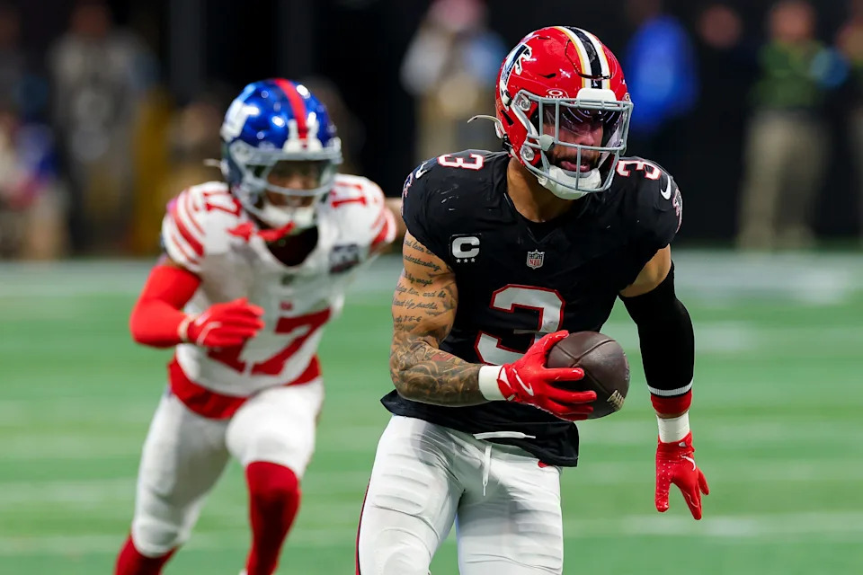 ATLANTA, GEORGIA - DECEMBER 22: Jessie Bates III #3 of the Atlanta Falcons returns an interception for a touchdown against the New York Giants during the second quarter at Mercedes-Benz Stadium on December 22, 2024 in Atlanta, Georgia. (Photo by Kevin C. Cox/Getty Images)