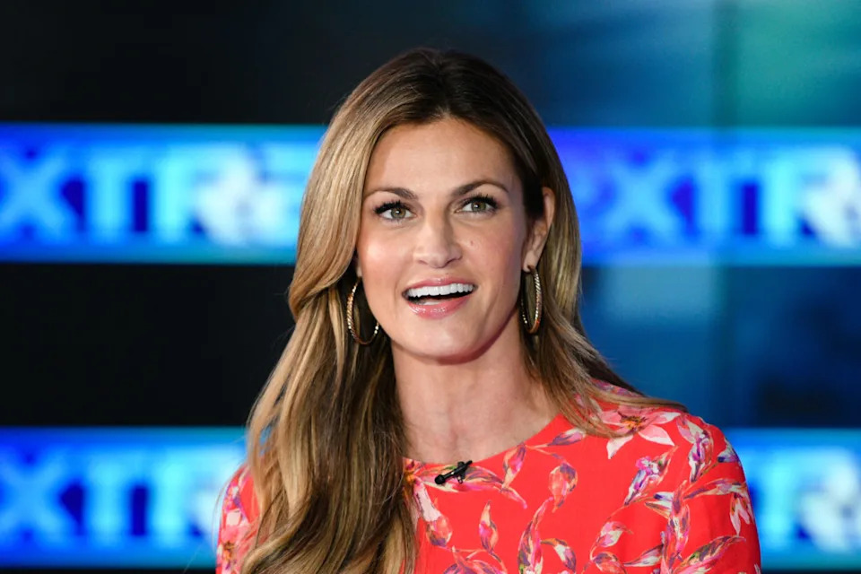 BURBANK, CALIFORNIA - OCTOBER 01: Erin Andrews visits "Extra" at Burbank Studios on October 01, 2019 in Burbank, California. (Photo by Noel Vasquez/Getty Images)