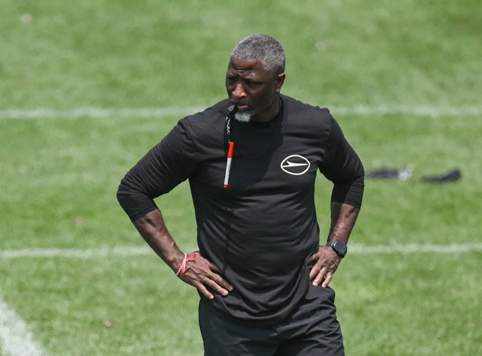 Jun 11, 2025; Florham Park, NY, USA; New York Jets head coach Aaron Glenn looks on during minicamp at Atlantic Health Jets Training Center. Mandatory Credit: John Jones-Imagn Images