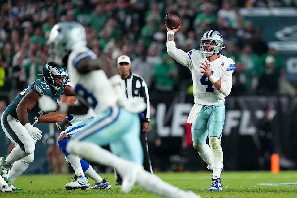 PHILADELPHIA, PENNSYLVANIA - NOVEMBER 05: Dak Prescott #4 of the Dallas Cowboys throws a pass in the game against the Philadelphia Eagles during the second quarter at Lincoln Financial Field on November 05, 2023 in Philadelphia, Pennsylvania. (Photo by Mitchell Leff/Getty Images)Mitchell Leff&sol;Getty Images