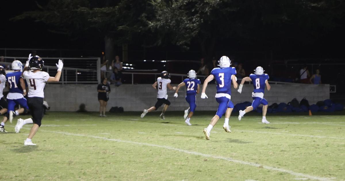 Bears fall 35-21 on road at Ripon Christian in football season opener | Sports