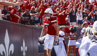 CRAWFORD | Louisville cashes in, checks out early, takes care of business in opener | Sports