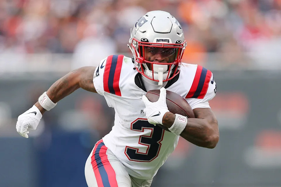 CHICAGO, ILLINOIS - NOVEMBER 10: DeMario Douglas #3 of the New England Patriots runs with the ball after a reception against the Chicago Bears at Soldier Field on November 10, 2024 in Chicago, Illinois. (Photo by Michael Reaves/Getty Images)