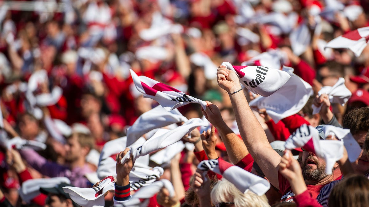 Best prices for college football Week 1 game