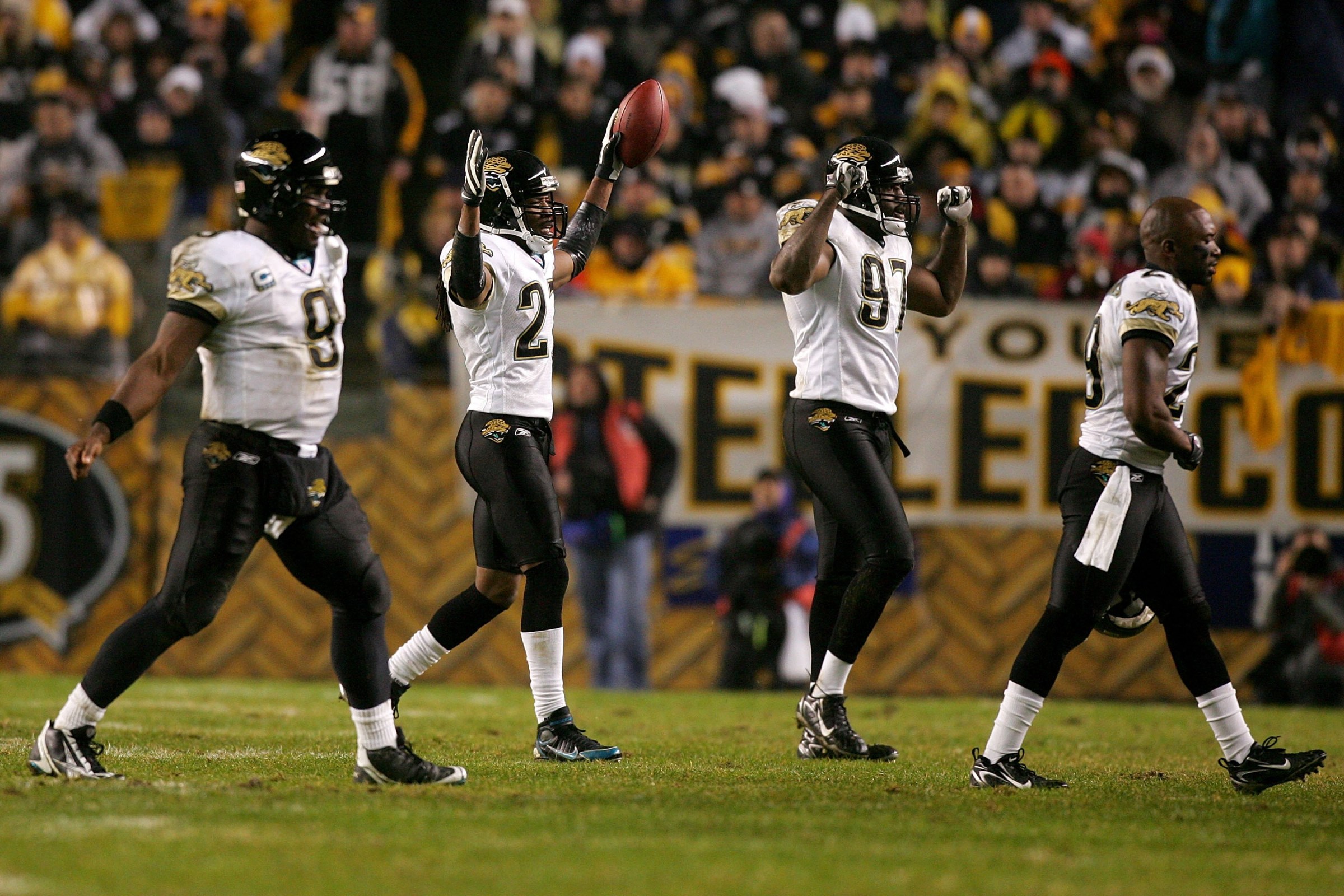 Wild Card Game: Jacksonville Jaguars v Pittsburgh Steelers