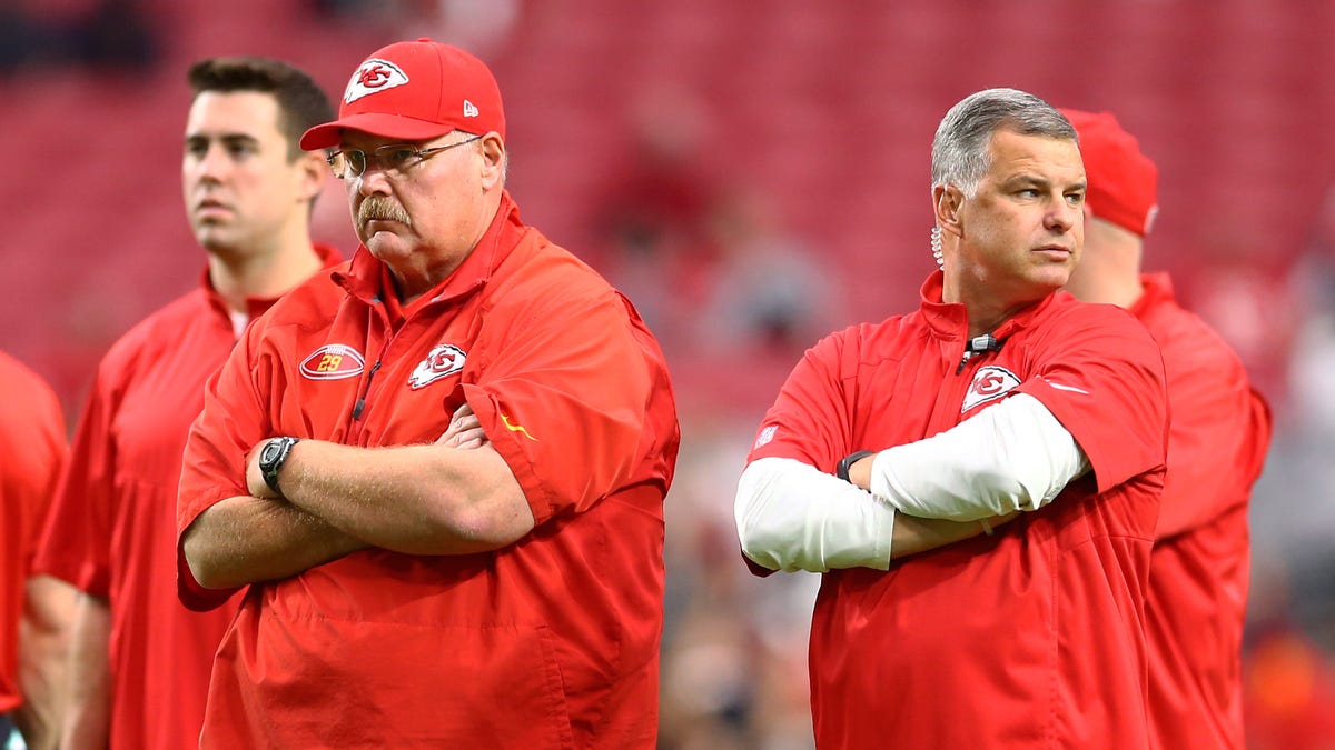 Chiefs' reveal unofficial depth chart ahead of Week 1 tilt vs Chargers