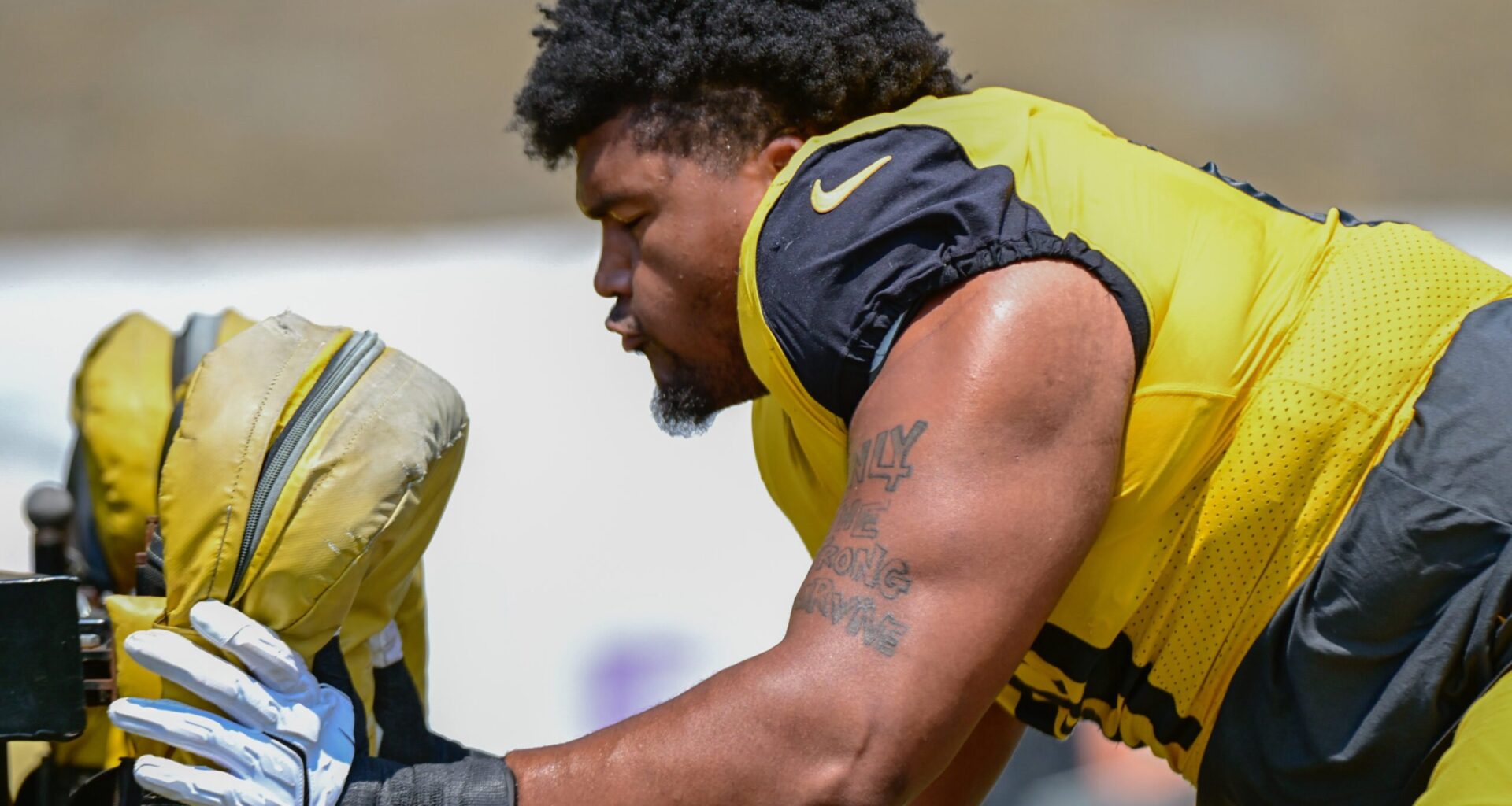 Steelers Rookie Derrick Harmon Makes His Mark vs. Buccaneers