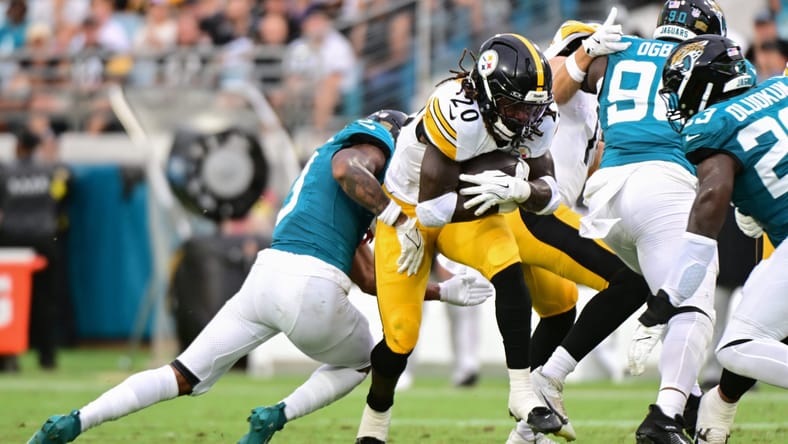 Steelers running back Kaleb Johnson