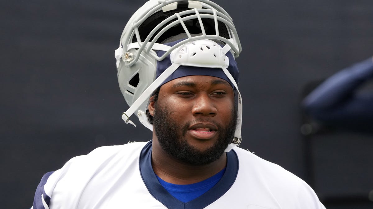 Nate Thomas appears real contender to all-important backup LT spot