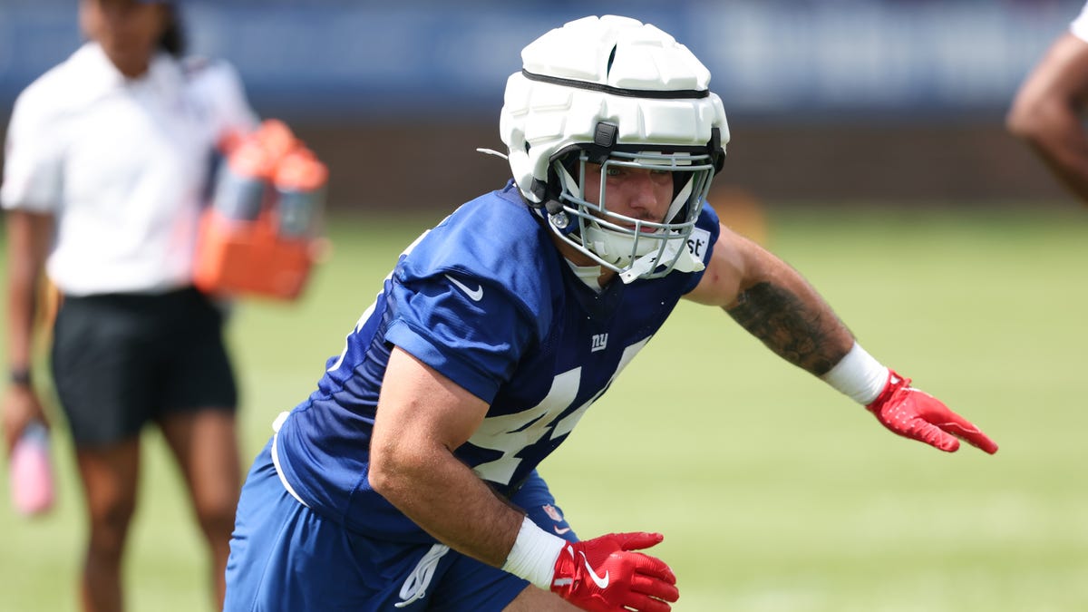 Hamstring issue keeps New York Giants' Cam Skattebo from NFL debut