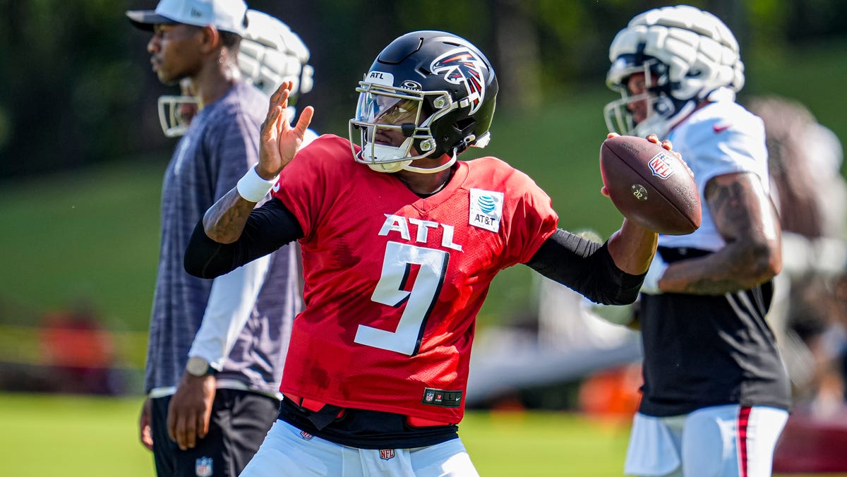 Michael Penix Jr. hits Drake London on deep ball