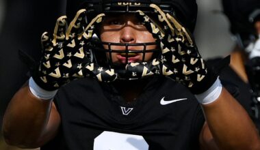 Eli Stowers dealing with minor injury for Vanderbilt football