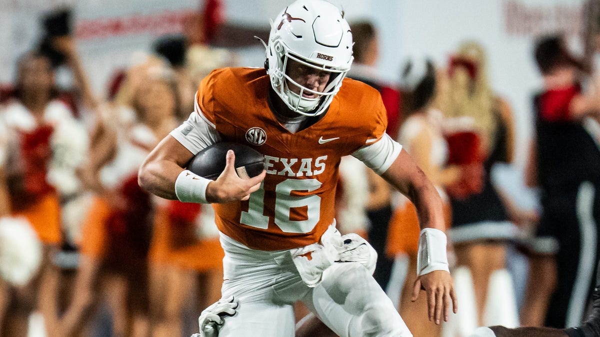 Archie Manning projects Arch Manning will be 'at Texas' in 2026