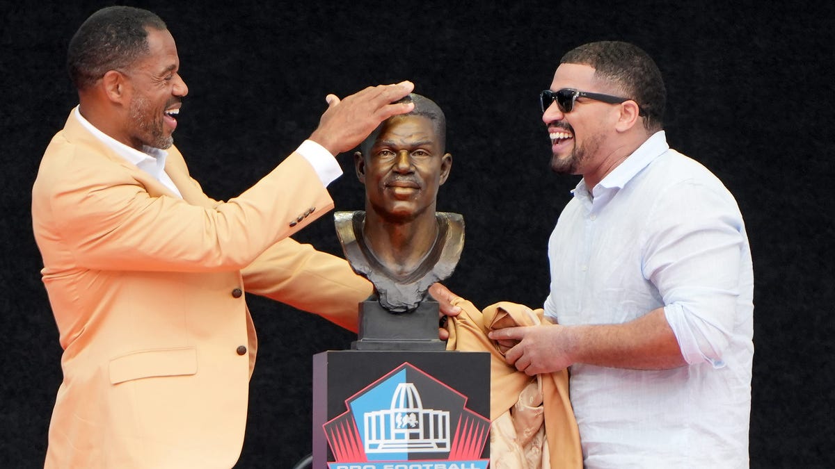 Eric Allen, who starred at ASU, now in Pro Football Hall of Fame