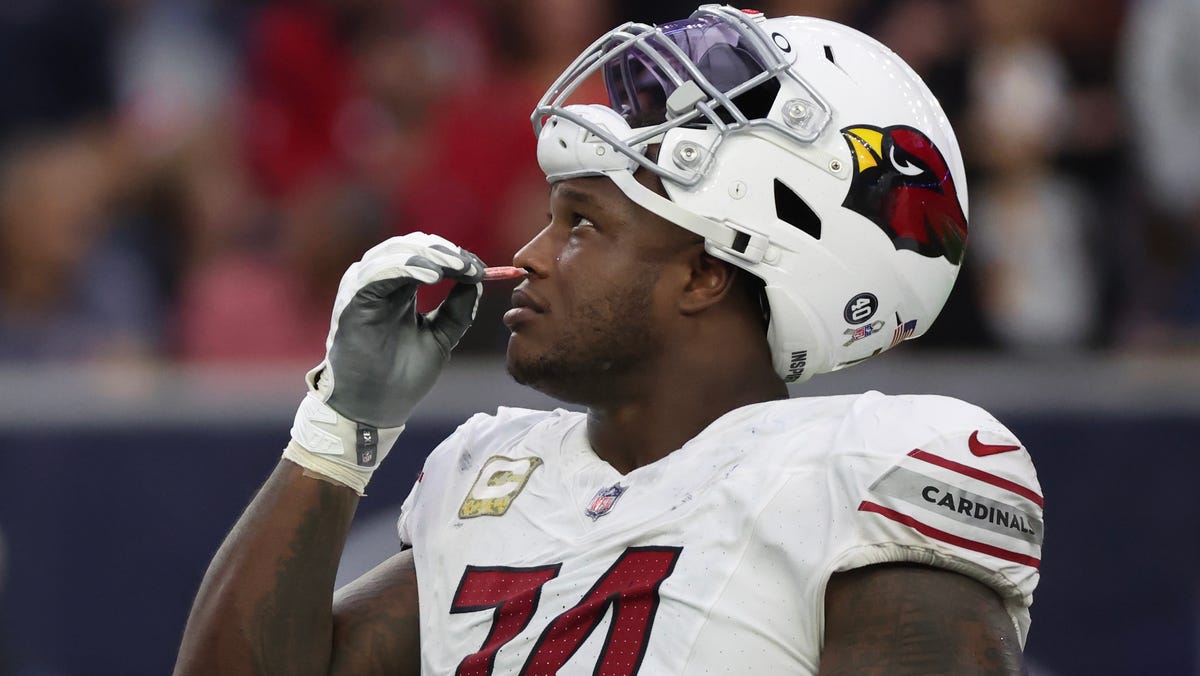 NFL players not banned from using smelling salts, NFLPA says