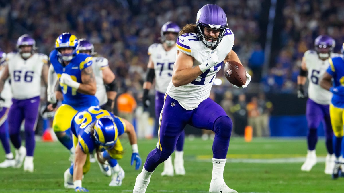 Vikings land familiar face on offense in PFF's 2019 NFL re-draft