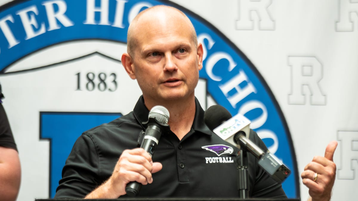 Bloomfield Hills rebuilding with Merchant