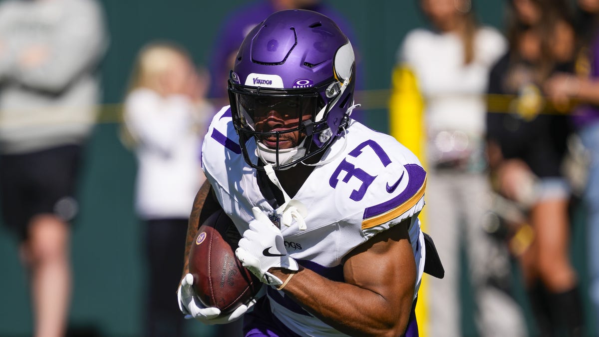 Myles Gaskin to sign with the Baltimore Ravens