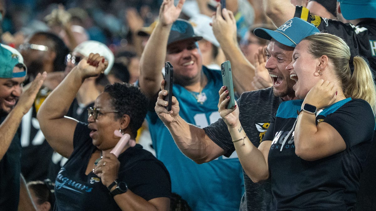 Jacksonville Jaguars 28th in Forbes NFL team valuations; Cowboys on top