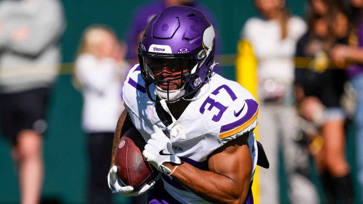 UW football's all-time leading rusher signs with Baltimore Ravens