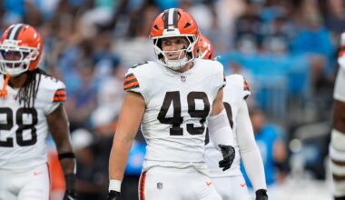 Carson Schwesinger proves to be star vs. Panthers