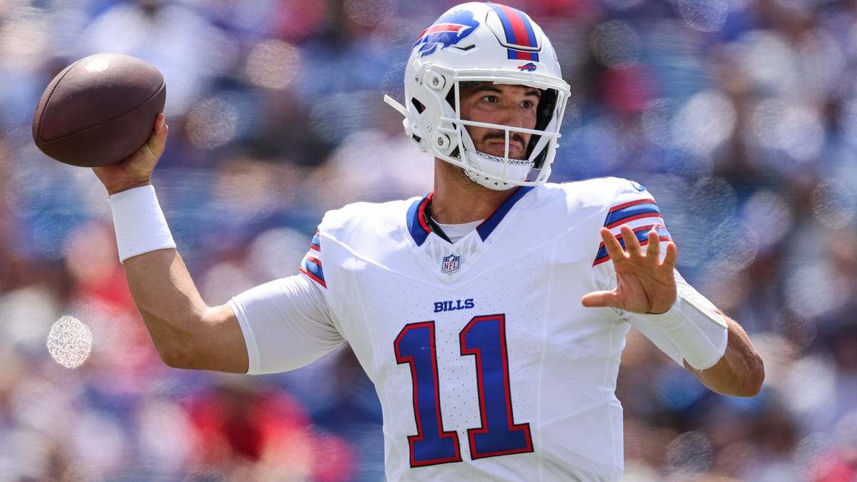 Where to watch Bills-Bears game tonight: Time, NFL schedule