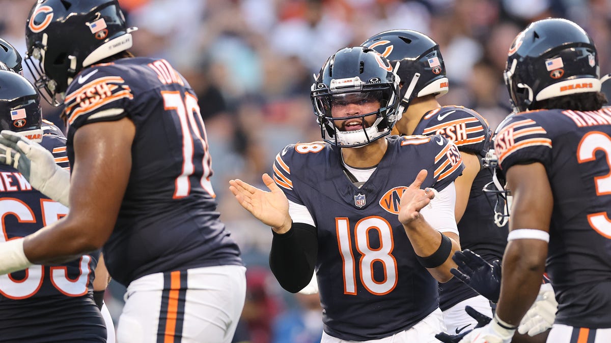 Caleb Williams shines in 2025 debut, but Bears not likely to do same