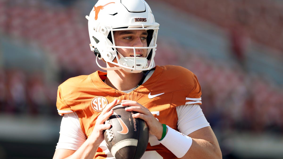 Arch Manning speaks on Archie Manning's comments on Texas future