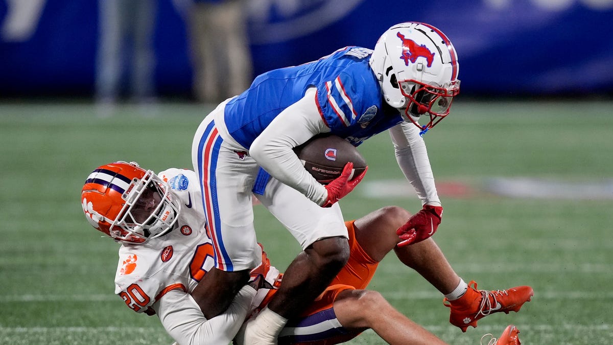 Vikings continue to be attached to cornerbacks in 2026 NFL mock drafts