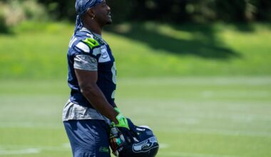 Top 5 fantasy football RB value picks in 2025 drafts