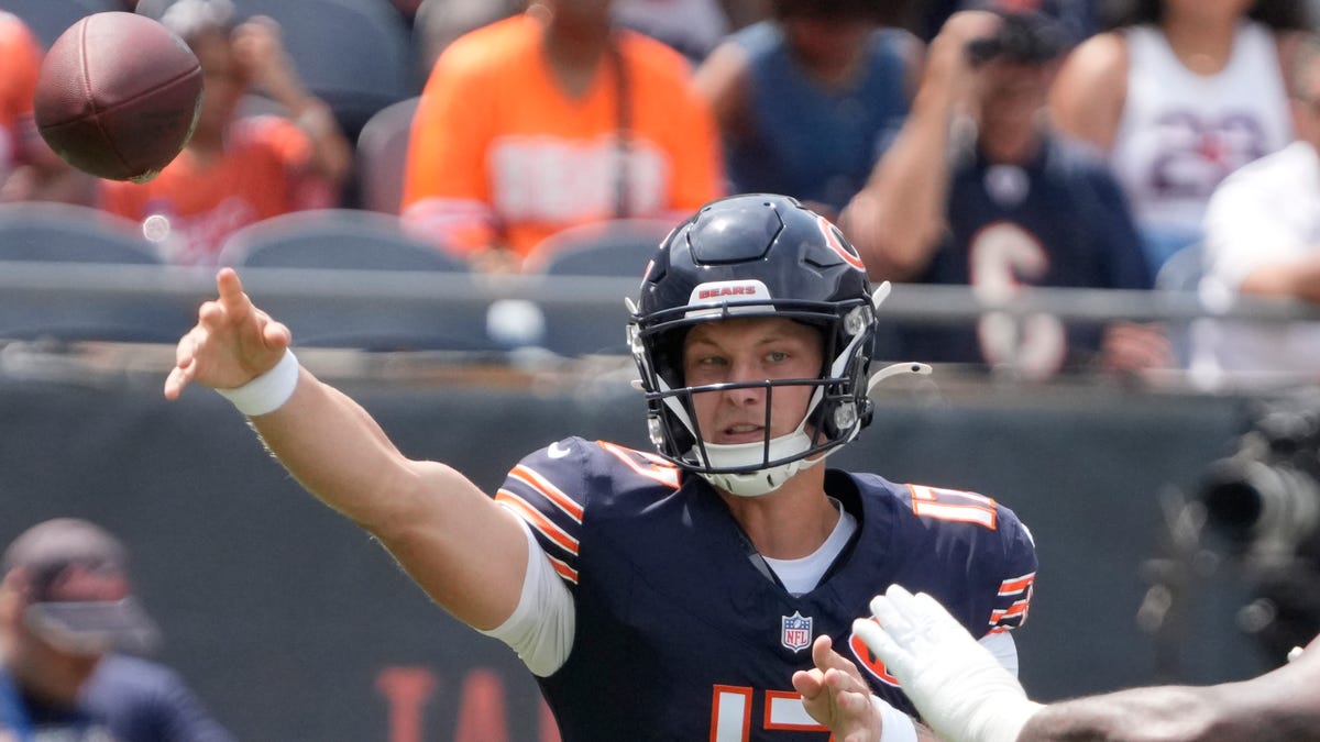 Why Tyson Bagent's contract with the Bears is pretty weird