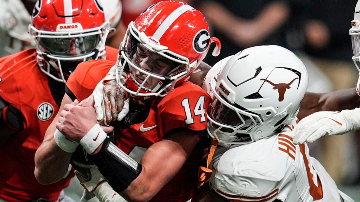 SEC switches to nine-game conference schedule