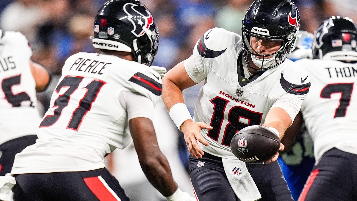 Which bubble players make the Texans' 53-man roster?