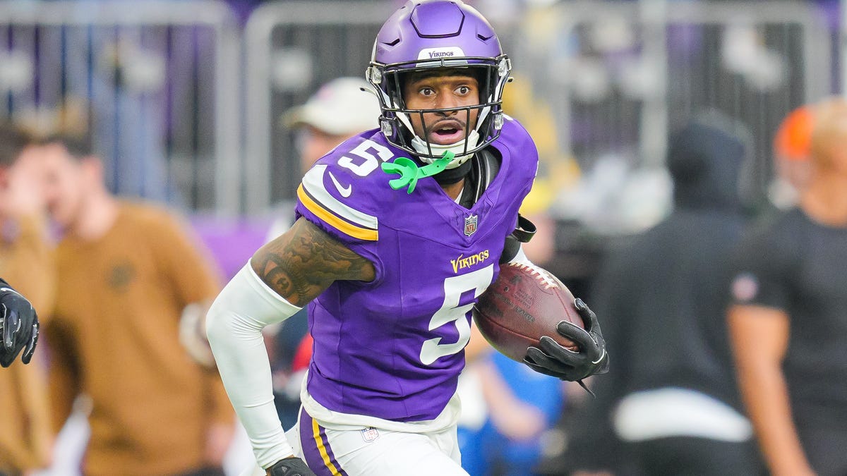 Colts trade for CB Mekhi Blackmon, send NFL draft pick to Vikings