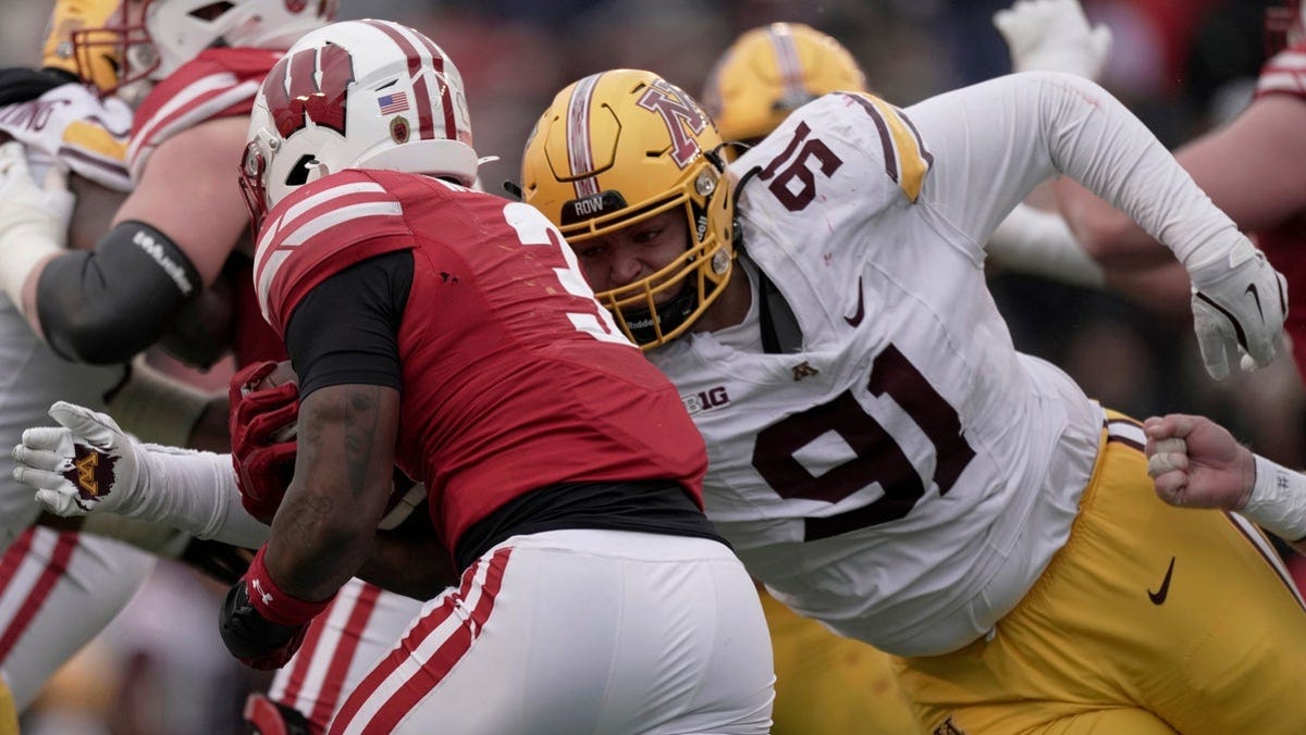 Wisconsin vs. Miami (OH) prediction, pick, odds for Thursday's NCAA football game