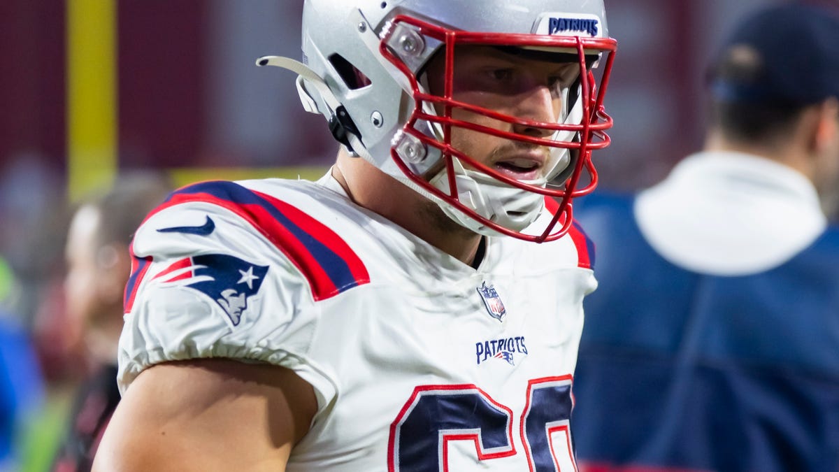 Patriots cut former first-round pick OL Cole Strange