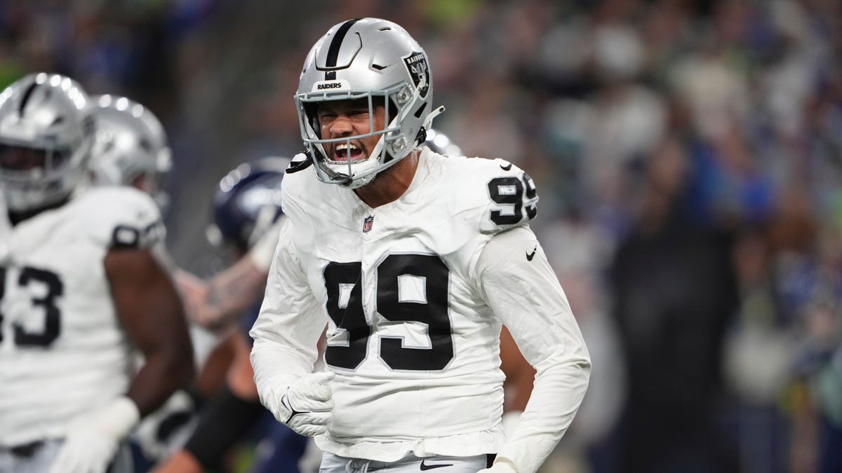 Lions sign edge rusher to fill out practice squad