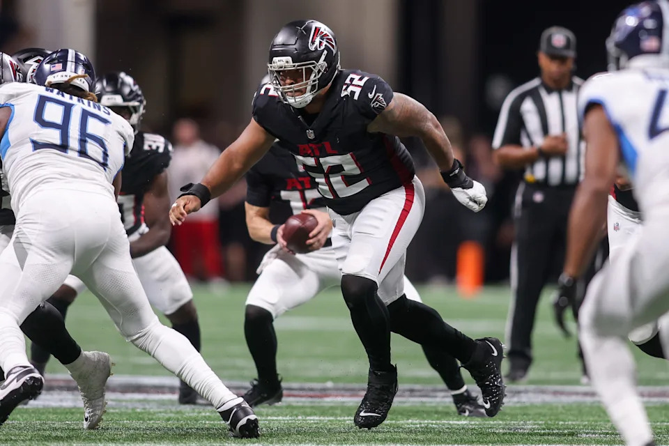 Aug 15, 2025; Atlanta, Georgia, USA; Atlanta Falcons guard Jovaughn Gwyn (52) blocks against the Tennessee Titans in the second quarter at Mercedes-Benz Stadium. Mandatory Credit: Brett Davis-Imagn Images