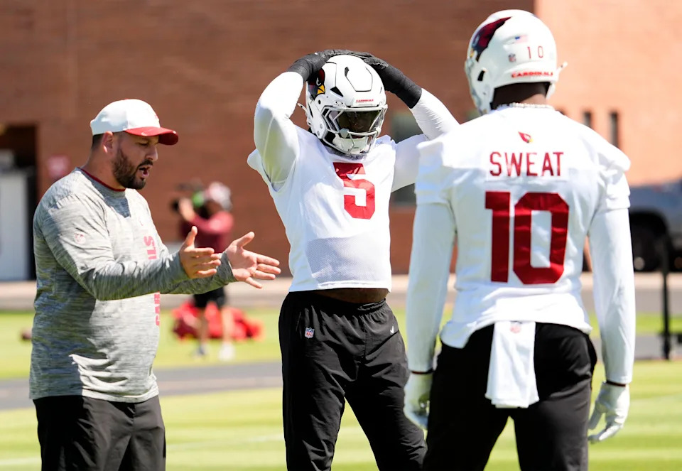 Arizona Cardinals outside linebacker Baron Browning (5) during minicamp at Cardinals training center in Tempe on June 12, 2025.