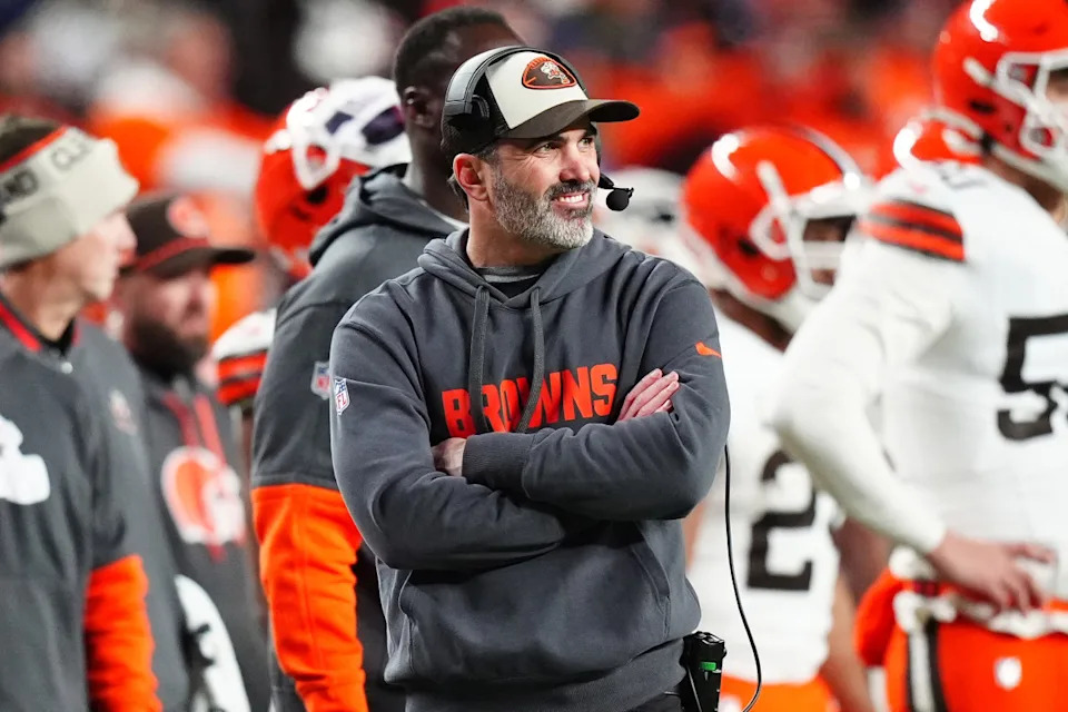 Dec 2, 2024; Denver, Colorado, USA; Cleveland Browns head coach Kevin Stefanski during the second quarter against the Denver Broncos at Empower Field at Mile High. Mandatory Credit: Ron Chenoy-Imagn Images© Ron Chenoy-Imagn Images
