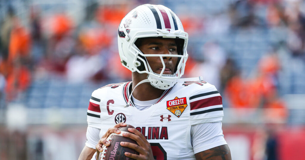 South Carolina quarterback LaNorris Sellers (Photo by Katie Dugan)