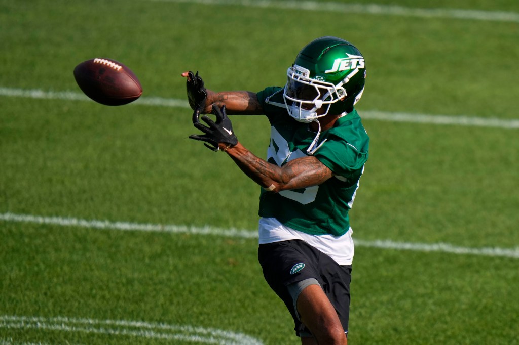 How many WRs will Glenn keep?