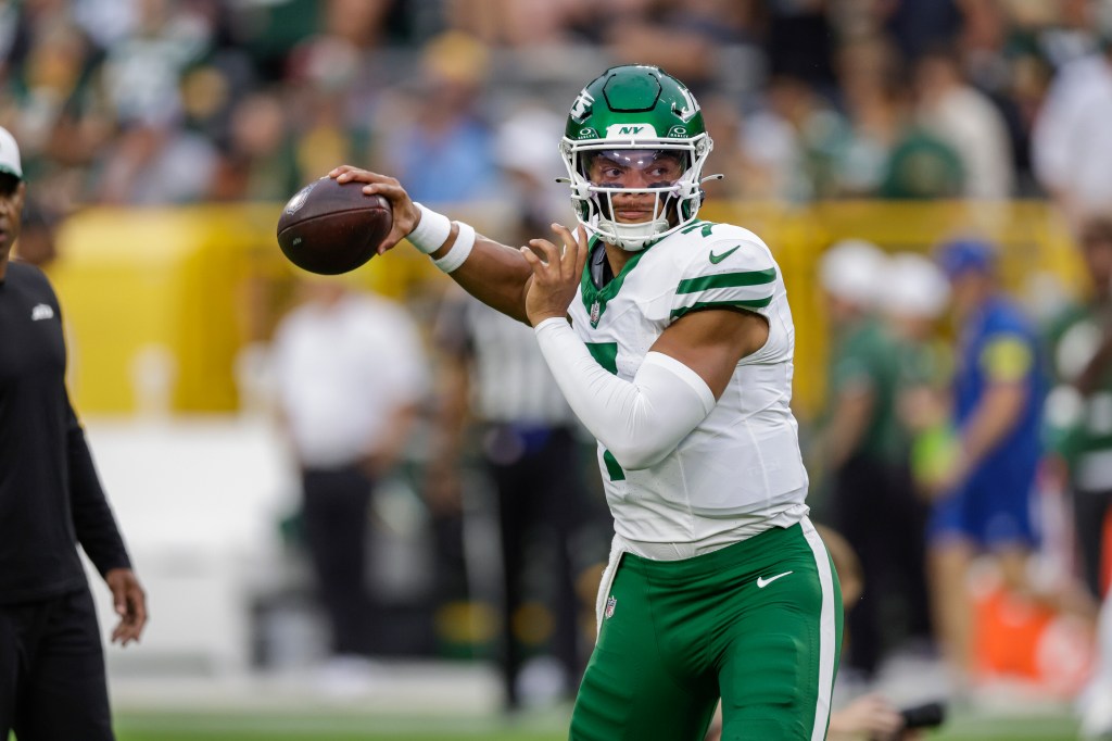 Aaron Glenn, Justin Fields hope Jets culture change leads to wins