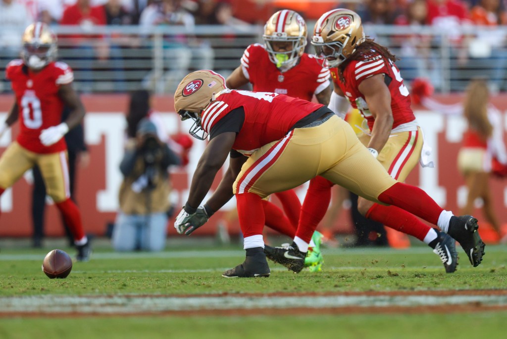 49ers bring back defensive tackle Evan Anderson to practice squad