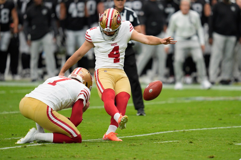 49ers lose guard Puni, two more running backs to injuries in Vegas